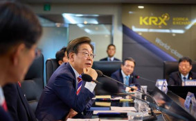 이재명 대통령 지지율 61%…민주 43%, 국힘 22% [갤럽]