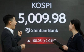 코스피, 사상 첫 5000포인트 돌파…증시 새 역사