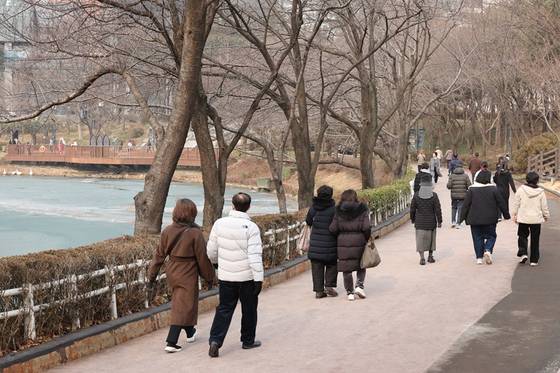 3·1절 연휴 전국 포근…수도권·강원 건조특보