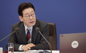 이 대통령, IMF 韓 부채 관련 언급 다룬 보도에 